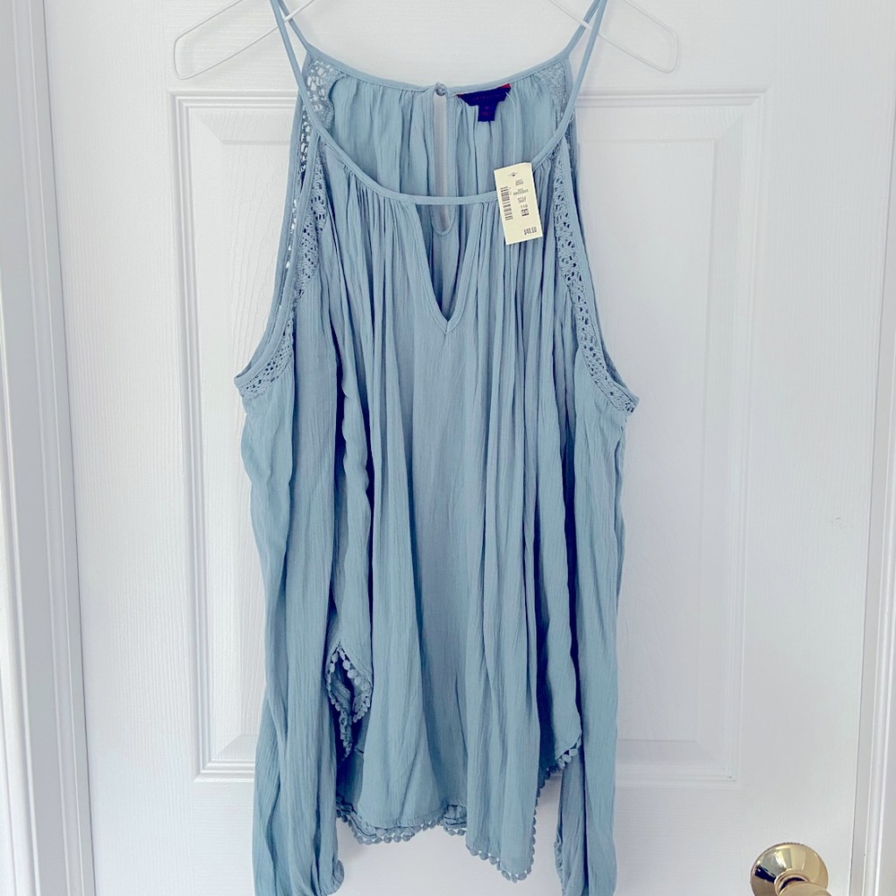 Cold shoulder top